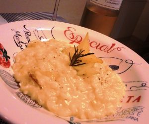 Risoto de carambola com queijo canastra!