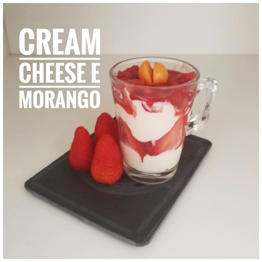 Creme cheese com morango